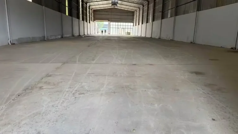 Không gian bên trong nhà xưởng cho thuê tại Tân Phước Khánh